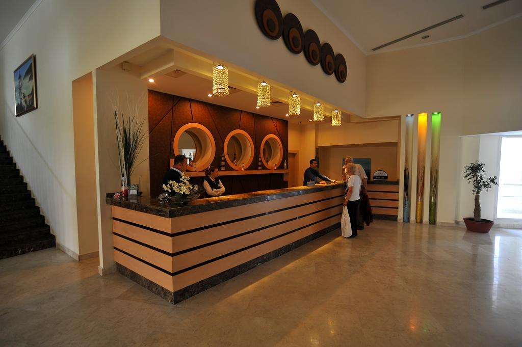 Sealight Resort Hotel Kusadasi Bagian luar foto