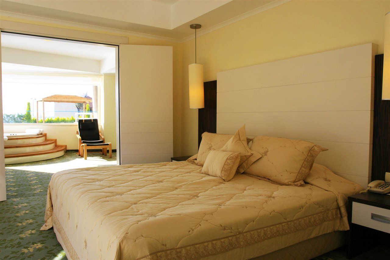 Sealight Resort Hotel Kusadasi Bagian luar foto